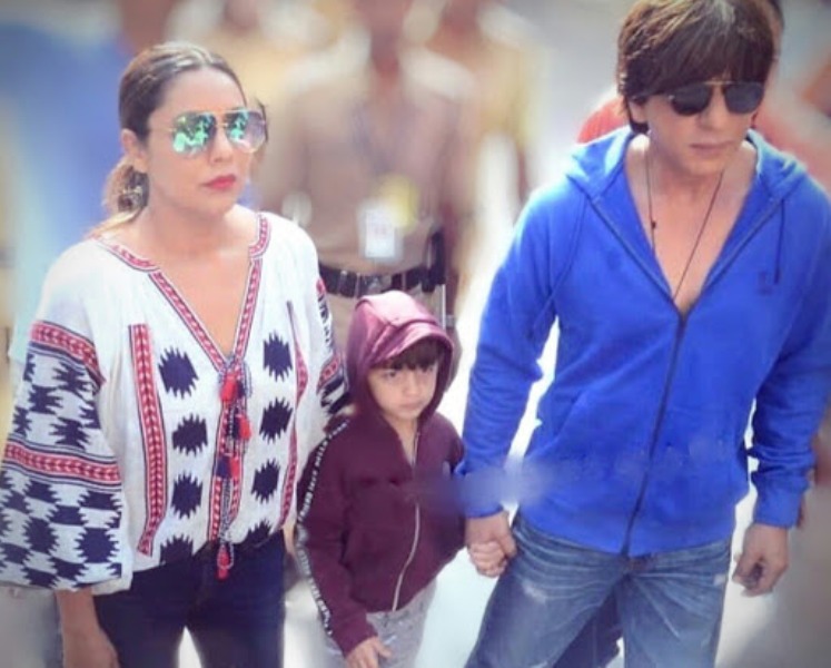 Bollywood casts vote to elect new government