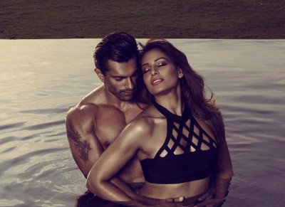 Hubby Karan leaves special message for birthday girl Bipasha  Basu on Instagram