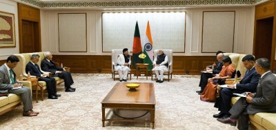 Dr. A.K. Abdul Momen calls on PM Modi