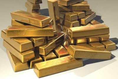 About 10 kg gold worth Rs 3 crore seized from Kerala airport