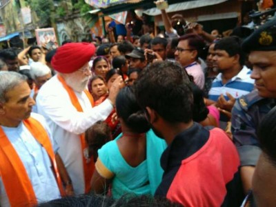 West Bengal: Three-member BJP delegation visits violence-torn Bhatpara