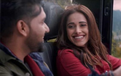 Ishq Tera captures Guru Randhawa's love towards Nushrat Bharucha in the hills
