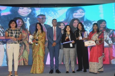 Stay happy and not under pressure at work says leading banker Chandra Sekhar Ghosh at HR award ceremony