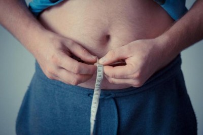 Overweight before age 40 increases the cancer risk: Study