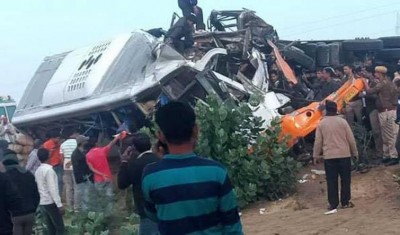 Rajasthan road mishap kills 11