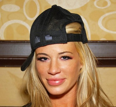 Former WWE superstar Ashley Massaro dies 