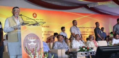 Union Employment minister blames "unemployability" for joblessness; draws flak from Priyanka