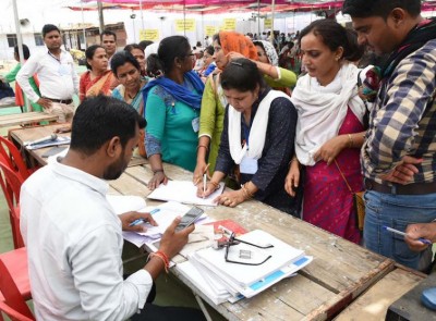 Polling begins for India's fourth phase of LS elections across nine states