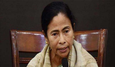 Demonetisation a big scam: Mamata Banerjee