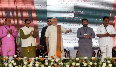 Narendra Modi visits Surat today