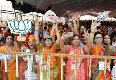 Urging people to vote in record numbers in this phase: Modi