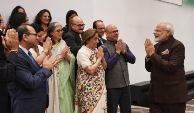 PM to address 'Howdy Modi' today, receives Kashmiri Pandits' delegation in Houston