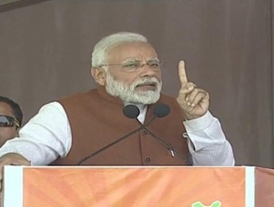 PM Modi faces protests after arriving in Andhra Pradesh 