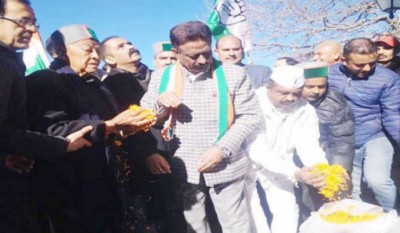 Narendra Modi dividing India on communal lines: Virbhadra Singh