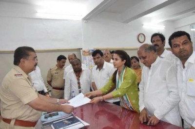 Urmila Matondkar gets police cover after Congress-BJP clash in Mumbai suburb