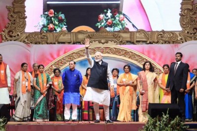 Gujarat government to implement new 10 percent quota law from today