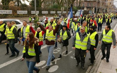 Yellow vest, pension reform protesters clash with police in Paris, Nantes â€“ Reports
