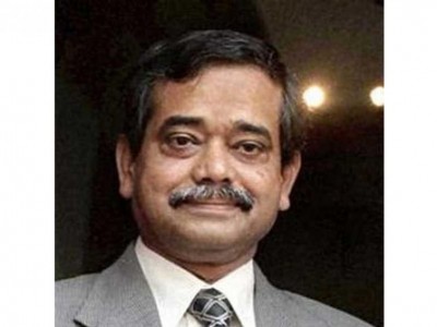 Can â€˜Cheap Publicityâ€™ by Trinamool on Pranab-RSS nexus derail â€˜sonâ€™ Abhijit?