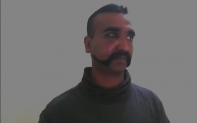 Pak to release pilot Abhinandan tomorrow as 'peace gesture': Imran Khan