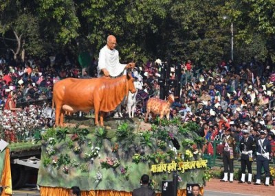 Republic Day parade pays tribute to Mahatma Gandhi with tableaux of Father of the Nation