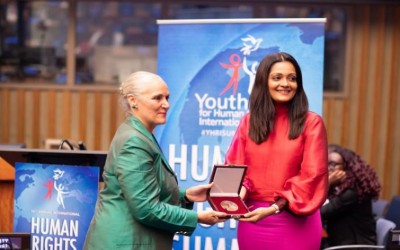 Indian actress Sheena Chohan awarded Human Rights Hero at the UN