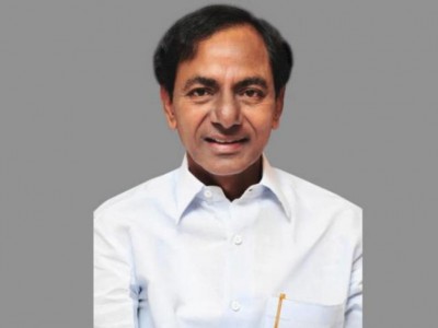 KCR leaves for Chennai, to meet DMK President