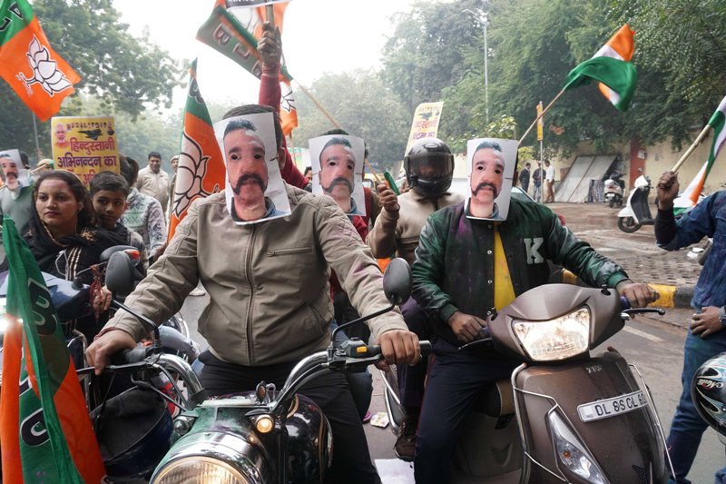 BJP activists celebrate return of Abhinandan Varthaman
