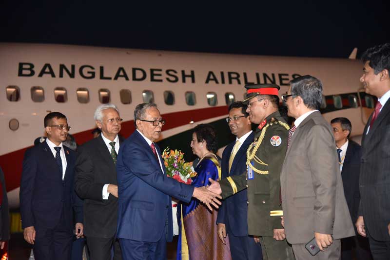 Foreign delegates arrive in New Delhi for Modi's massive swearing-in ceremony