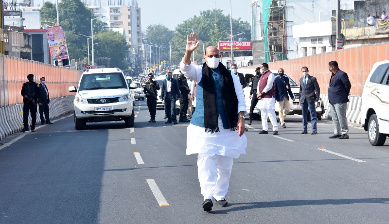 Devotees offer prayers on Guru Nanak's birthday at Naka Gurudwara in Lucknow