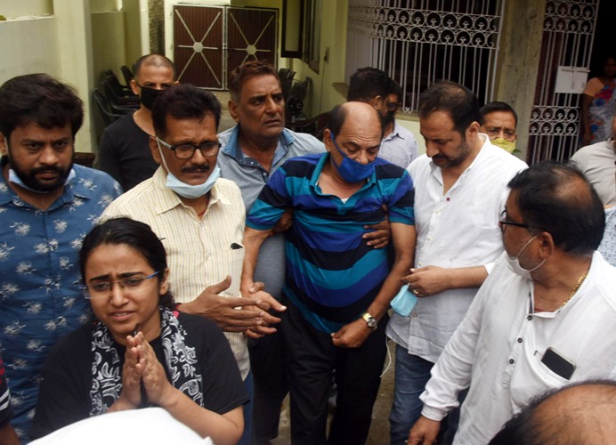 Sushant Singh Rajput's father, relative leave for Mumbai