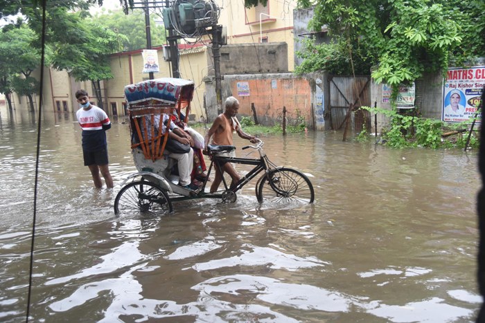 Waterlogged street in Patna makes people suffer