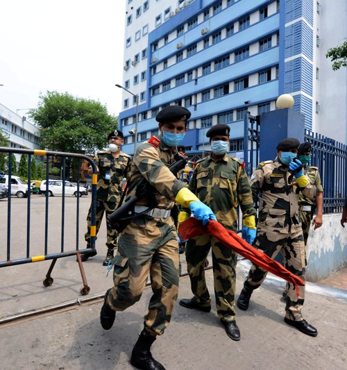 Central teams visit MR Bangur Hospital in Kolkata
