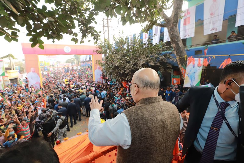 West Bengal: Amit Shah participates in Bolpur roadshow