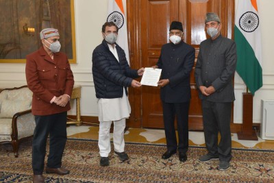 Congress delegation calls on President Kovind over farmers' issue