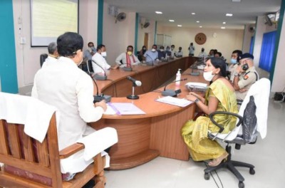 Assam CM Sonowal directs to maintain strict vigil at Indo-Bangladesh border