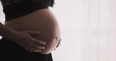 Pregnant women are not at greater risk of severe COVID-19 than other women: Study
