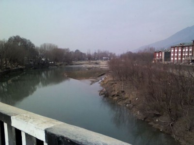 Kashmiri Muslims perform last rites of Sikh in Ganderbal