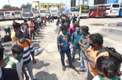 UP govt to send 12000 buses to bring back migrants from different states