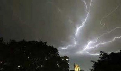 UP: Thunderstorm hits Agra city