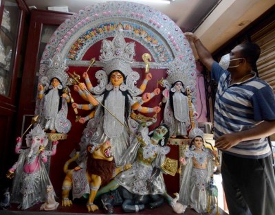 Goddess Durga idol ready to be deported 
