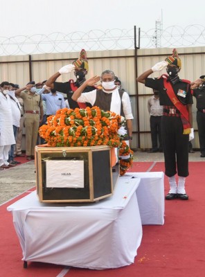 Bihar Deputy CM Sushil Kumar Modi pays tribute to martyr havildar Sunil Kumar at Patna airport