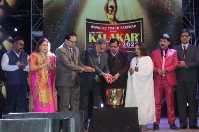 Super 30 wins Best Film award and Yeh Teri Galiyan wins Best Serial award at the latest Kalakar Awards