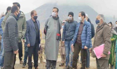Jammu and Kashmir: Navin Choudhary tours CoE Zawoora