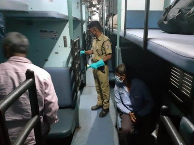 MHA allowsÂ stranded migrant workers, students to return home in special trains