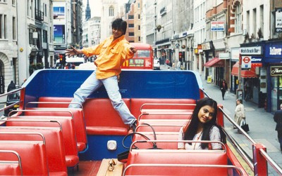 SRK, Kajol's DDLJ statue to be unveiled in Leicester Square to mark film's 25th anniversary