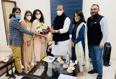 Kangana Ranaut and Tejas team meet Rajnath Singh for blessings, permission