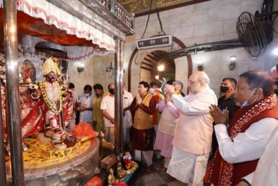 Amit Shah slams Mamata govt over 'appeasement politics' offering prayers at Dakshineswar Temple