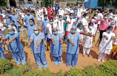 COVID-19: Total cases in India touch 42,000 mark, death toll stands at 1373