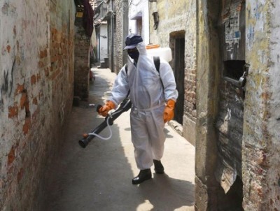 COVID-19 cases in India breach 21,000 mark; Modi calls meeting with CMs