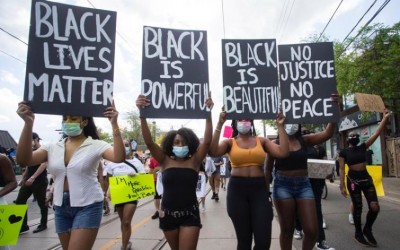Thousands rally in Madrid against racial injustice